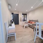 Mi Casa Es Su Casa *